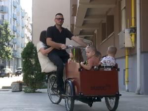 Магични супербајс крстари улицама Шапца 