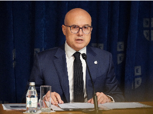 Србија ће учинити све да сачува мир, каже министар Вучевић