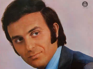 Портрет - Мики Јевремовић