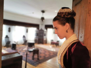 Еко минијатуре: Еко мотив