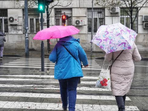 Нагло захлађење, киша прелази у снег