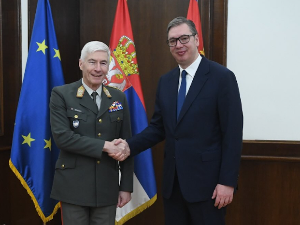 Вучић разговарао са генералом Бригером о ситуацији на КиМ и војној сарадњи