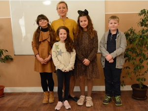 Мина прелази нивое