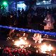 Испред Железничке станице у Новом Саду грађани одали пошту настрадалима - троје повређених и даље у критичном стању