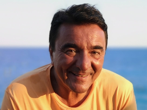 Повратна карта: Лица која не бледе