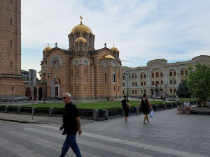 Квадратура круга-Прођох Босном кроз градове