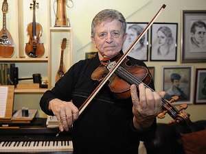 Професионалци: Милутин Поповић Захар, композитор