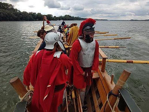 Галијом по Лимесу  