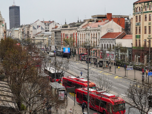 Хладно јутро, смена сунца и облака, температура до 15 степени