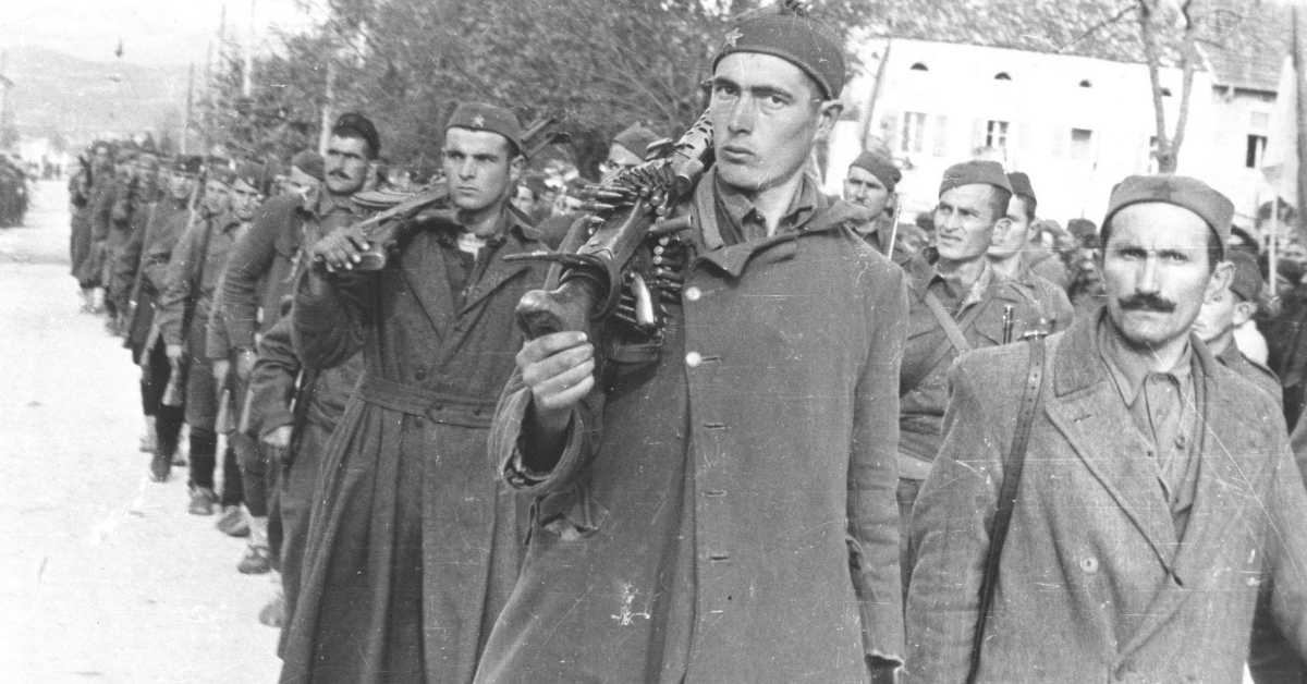 ТВ Београд: Караван – Цетиње, Град херој