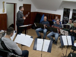 Да нам није...