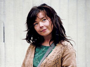 Плес у тами