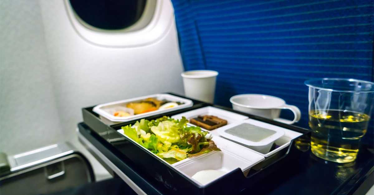 Подсмевали смо се храни у авиону, а сада нам недостаје