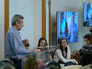 Декодирање науке: Развојно заснована релационо фокусирана психотерапија