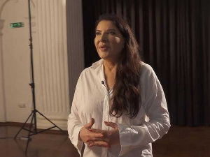 Пут у будућност - У потрази за разлогом слике: Носталгија, 2-12, 2С	