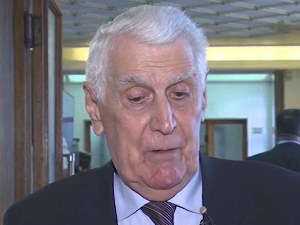 Српски академици: Василије Крестић