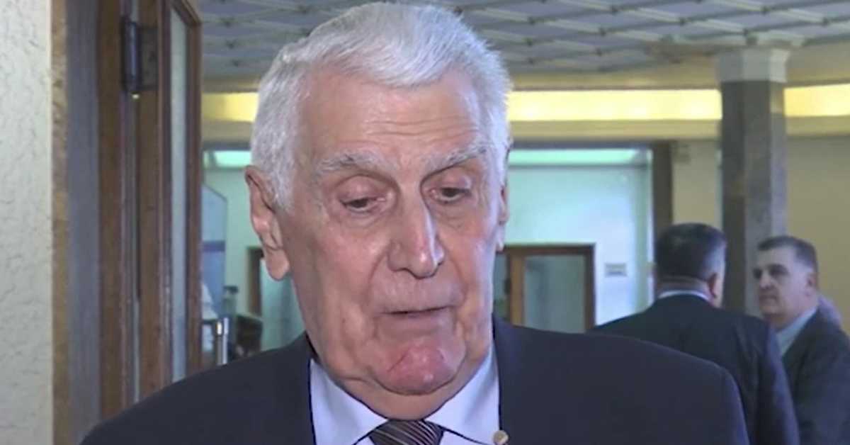 Српски академици: Василије Крестић