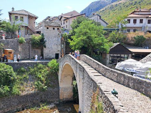 Квадратура круга-Прођох Босном кроз градове и упознах земљу чуда