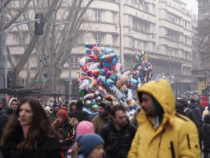 Мраз, зубато сунце и ветар – температура до 14 степени