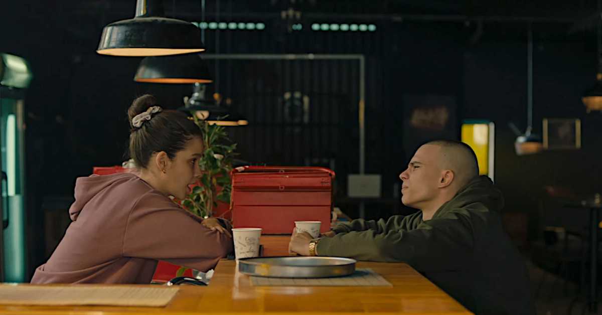 У клинчу, 22-30, 3С