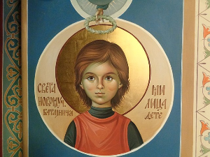 Девојчица у Божјем загрљају