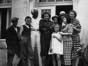 Родославци-Од прашког студента до енглеског шпијуна