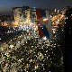 После трочасовне блокаде Варадинског и Жежељевог моста, студенти и грађани код Моста слободе у Новом Саду