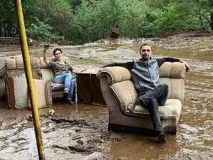 Приступачан програм: Квадратура круга – Остали су нам само голи животи (СЗЈ)