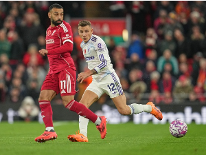 Ливерпул прекинуо серију пораза, Вила победнички низ