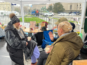 Дијана Хрка наставља штрајк глађу код Скупштине Србије,  раскрсница Таковске и Булевара краља Александра проходна за саобраћај 