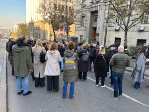 Родитељи ученика Пете београдске гимназије који блокирају школу траже састанак са премијером Мацутом