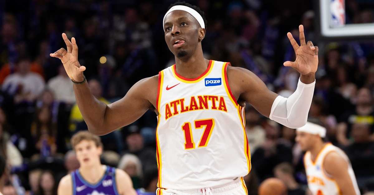 Марканенових 40 недовољно да Јута веже две победе, Хокси убацили 24 тројке