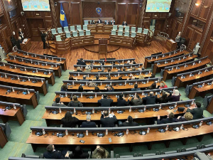 Посланици Самоопредељења одржавају седницу парламента без кворума