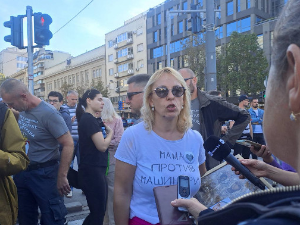 Дијана Хрка почела штрајк глађу, блокирана раскрсница Таковске и Булевара краља Александра