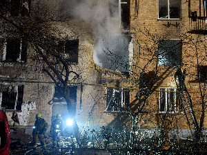 Експлозије одјекивале Кијевом, двоје погинулих; Пожар у нафтном постројењу код Краснодара