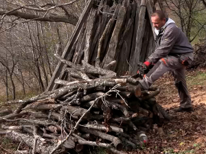 Припреме за зиму у планинским селима