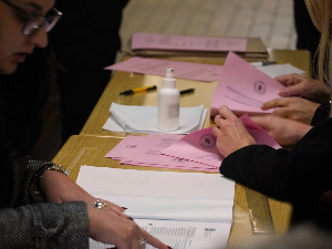 Затворена биралишта у Неготину, Мионици и Сечњу - чекају се резултати