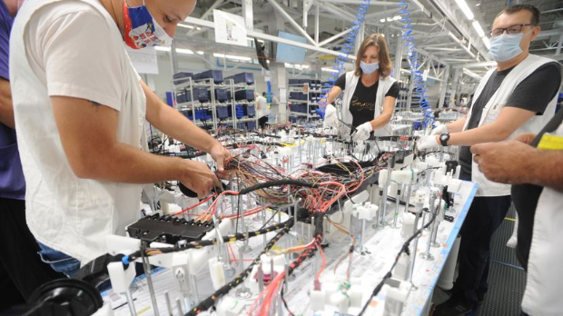 Субвенције на раскршћу: Зашто све више страних фабрика затвара погоне у Србији