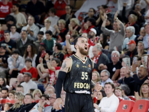 Мајк Џејмс МВП деветог кола Евролиге