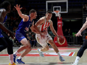 Звезда сјајном трећом четвртином преломила Будућност и славила у дербију АБА лиге