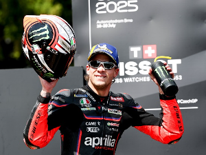 Марко Безеки победник трке за Велику награду Португалије