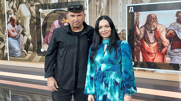 До детаља: Урош Петровић и Ана Григорјев (R)