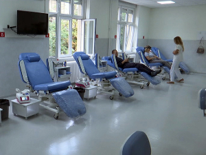 Резерве крви на минимуму, из Института поручују да јединица има за један дан