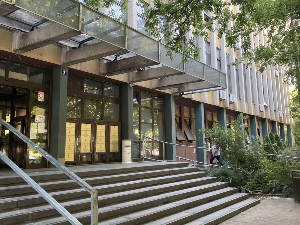 Новосадско тужилаштво тражи притвор за осумњиченог за насиље испред СНП-а