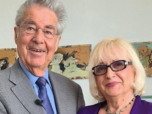  Мира Адања Полак -  Ексклузивно: Сви одговори су у прошлости – Хајнц Фишер 