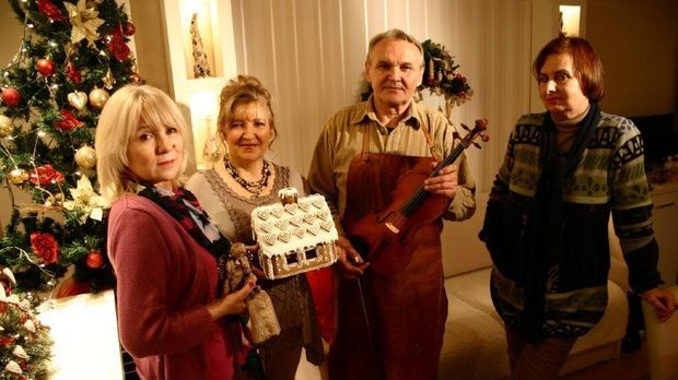 Нова година у кући уметности (R)