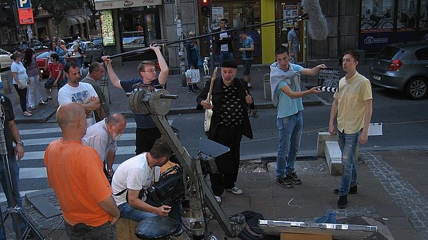 Упознајте Корнелија (R)