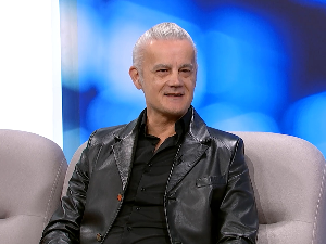 Објављен нови сингл Дејана Поповића „Шта још да јој дам", нови студијски албум ускоро