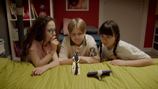 Мина прелази нивое