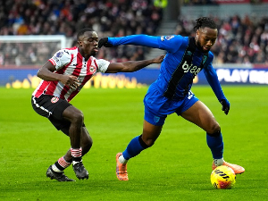 Петровић четири пута савладан у Брентфорду, првенац Вирца за победу Ливерпула